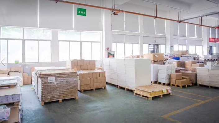 BUpack custom packaging samples for small businesses — variety of low MOQ box types including mailer boxes, folding cartons, and rigid gift boxes